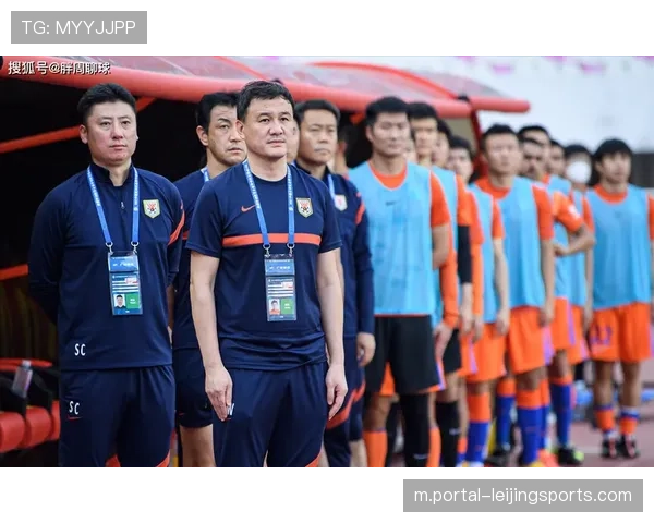 吴兴涵黄牌改红牌VAR介入 未介入克雷桑犯规被批选择